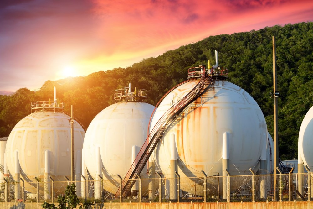 spherical tanks under pressure